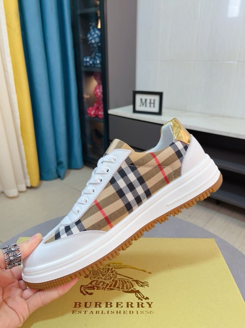 Burberry Low Shoes